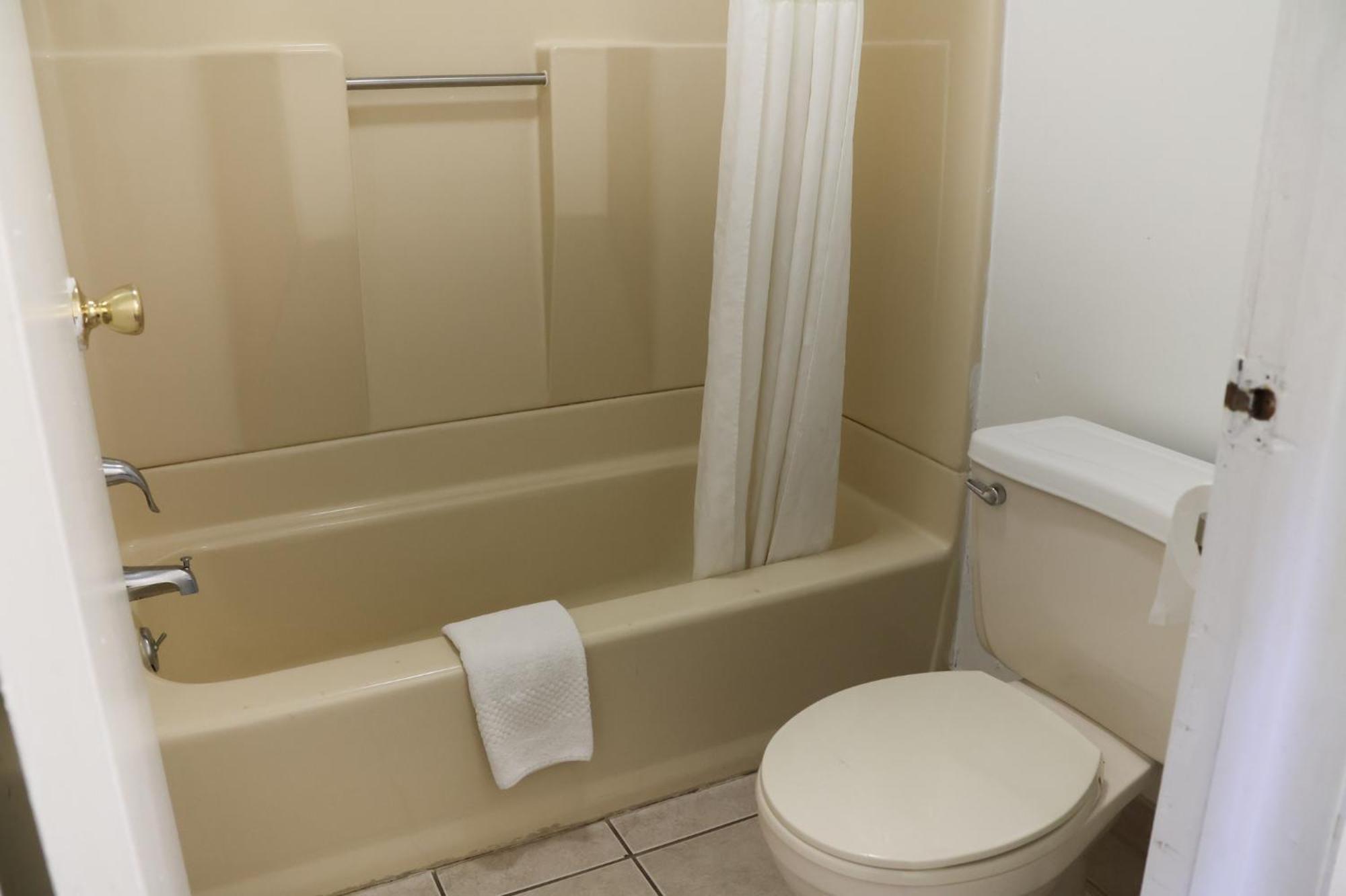 Chippewa Motel Mount Pleasant Dış mekan fotoğraf